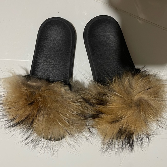Fur Slides Brand New 38/39 - Picture 2 of 3